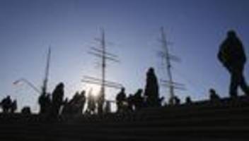 Arbeitslose: Weiter mehr als drei Millionen Arbeitslose in Deutschland