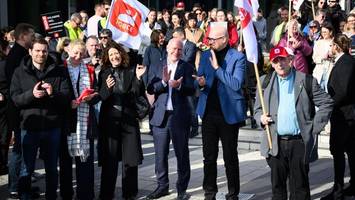 Regierender Bürgermeister Wegner verspricht BASF-Mitarbeitern Hilfe