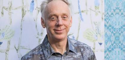 Mike White: Mit Jennifer Coolidge auf Reisen – so kam der Regisseur auf die »The White Lotus«-Idee