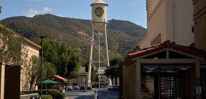 Netflix wirft in Bieterkampf um Warner Bros. überraschend hin