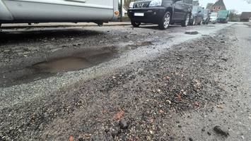 frostschäden: bergedorf bekommt 500.000 euro für das stopfen der schlaglöcher