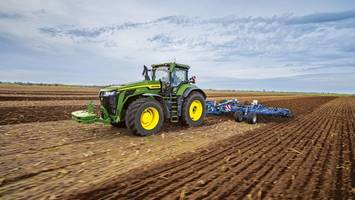 grünes monster für den acker – john deere zeigt stärksten traktor der welt