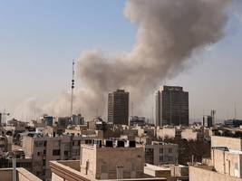 Eskalation im Nahen Osten: Was über den Angriff auf Iran bekannt ist