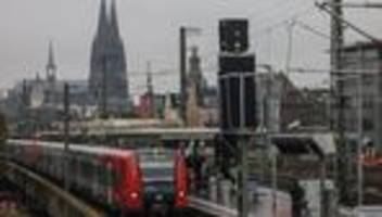 Am Warnstreiktag: Einschränkungen im Zugverkehr rund um Köln