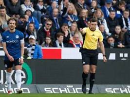 Kiel beendet schlimme Serie: Kurioser Hand-Elfer bringt Hannover 96 wichtige Punkte