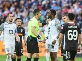 sieben jahre haft drohen: 13 russische schiedsrichter wegen bestechlichkeit angeklagt