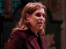 zuletzt in davos: prinzessin beatrice zeigt sich erstmals seit andrews festnahme