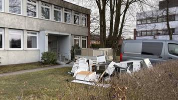 onkologiepraxis leer geräumt: hunderte krebserkrankte suchen patientenakten