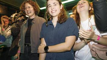 Kampf um Volksentscheide: Parteien wollen Regeln ändern – Initiative klagt