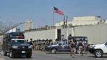 tod von ali chamenei: tote bei aufständen vor us-konsult in pakistan