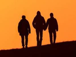 Offene Beziehungen im Alltag: Wie die Liebe mit mehreren gelingt