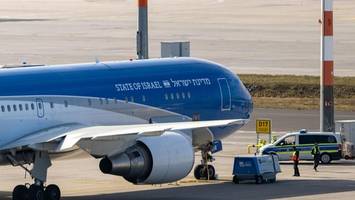 Israels Regierung bringt Staatsflugzeug „Flügel Zions“ zum Flughafen BER