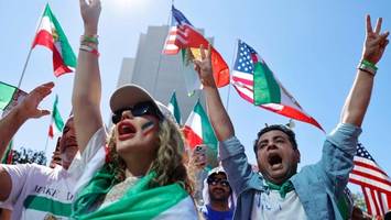 Freudenschreie in Teheran – so reagieren die Iraner auf den Tod von Chamenei