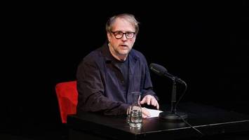 bjarne mädel rettet geburtstag eines hamburger ehrenbürgers – weil er liest