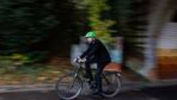 dienstfahrzeug: palmer hat Ärger wegen fahrrad-kennzeichen