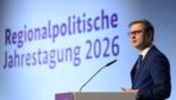 Energiepolitik: Industrie mahnt schnelleren Ausbau der Energieversorgung an