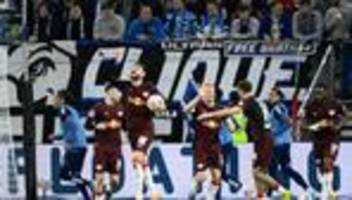 Fußball-Bundesliga: Eigentor-Pech verdaut: Leipzig feiert Hacken-Künstler Romulo