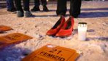 Geschlechtsspezifische Gewalt: SPD will Femizid härter bestrafen und klar als Mord bewerten