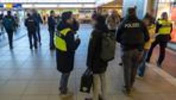 Gewalttat: Messerangreifer vom Würzburger Hauptbahnhof ist tot