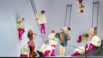 „das schlaue füchslein“: spuren von freiheit, verlust und sehnsucht