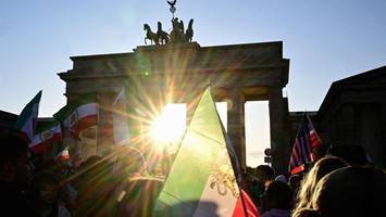 darf ich die sonne genießen, wenn anderswo krieg herrscht?