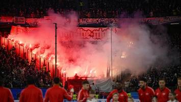 luftballon-angriff auf rb-fans: polizei stellt hsv-fans im volkspark