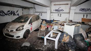 schrottautos und sperrmüll: so sieht es in hamburgs schlimmstem parkhaus aus