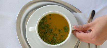 möge der brühwürfel im hals stecken bleiben