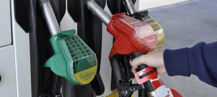 Schock an der Tankstelle: Benzin und Diesel so teuer wie zuletzt 2024 – steigen Preise weiter?
