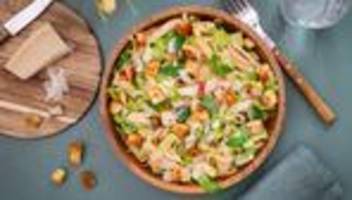 Chicken-Caesar-Pasta-Salat: Salat mit Substanz