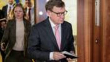 irankrieg: bundesregierung kündigt ersten rückholflug für mittwoch an