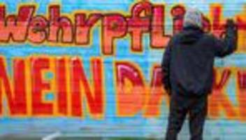 Neue Wehrpflicht: GEW unterstützt Schulstreik gegen neue Wehrpflicht