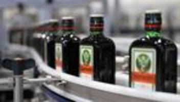 Spiritousen: Jägermeister trotzt Flaute und verkauft mehr Kräuterlikör