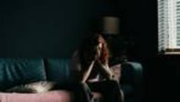 Gewalterfahrung: Rund jede dritte Frau in der EU berichtet von Gewalt