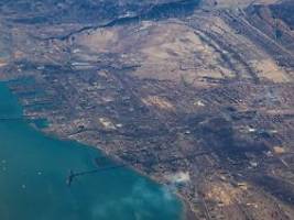 explosionen in nähe des turniers: drohne aus dem iran: tennis-profis flüchten vom court