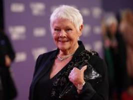 Wir sind sehr stolz: James Bond-Star Judi Dench kündigt Autobiografie an