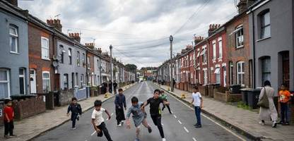 Fußball in London: Wartelisten und Wucherpreise - warum es Fans in den Westen der Stadt zieht