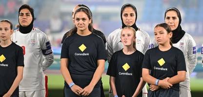 iran: erstes länderspiel seit kriegsbeginn – fußballerinnen schweigen bei hymne