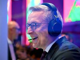 Digitalgipfel der SZ: „Der KI-Zug ist zwar aus dem Bahnhof, aber noch einzuholen“