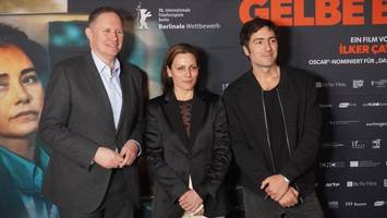 heimspiel in hamburg: berlinale-sieger İlker Çatak zeigte „gelbe briefe“ im zeise