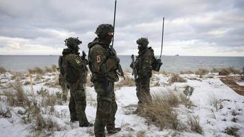 kommt doch bald die wehrpflicht? wehrbeauftragter zweifelt an freiwilligkeit