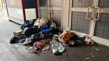 Dreck und Exkremente: Einzelhändler klagen über Ekelecken in Einkaufsstraße