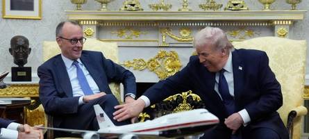 auf trumps heißem stuhl: so lief der besuch von merz im weißen haus 