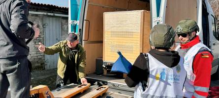 4600 Kilometer in dreieinhalb Tagen: Was diese Augsburger an eine der gefährlichsten Frontlinien führt