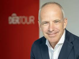 Interview mit Dertour-Chef: „Die ersten Flüge wurden mit Militärflugzeugen eskortiert“