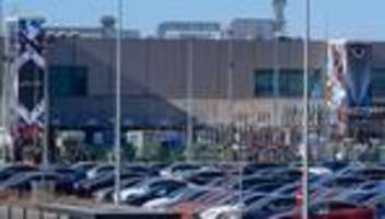 Konflikt Tesla und IG Metall: Tesla-Betriebsratswahl: Gewerkschaftsunabhängige Liste vorn