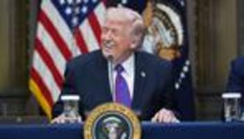 Künstliche Intelligenz: Tech-Konzerne sagen Selbstfinanzierung von KI-Strom zu