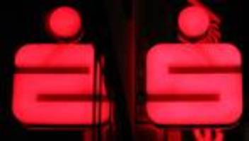 Schrumpfkurs adé: Jahre des Personalabbaus bei Sparkassen beendet