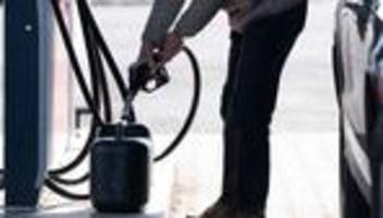 Steigende Kraftstoffpreise: ADAC wirft Ölkonzernen Preistreiberei vor