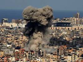 anhaltender artilleriebeschuss: berichte: israelische truppen rücken mehrere kilometer weit auf libanesisches gebiet vor